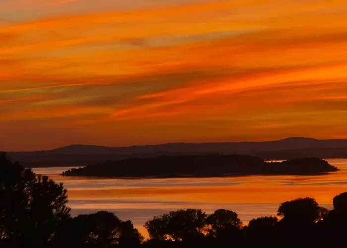 アパート Casa Vista 154 Sqm パッシニャーノ・スル・トラジメーノ